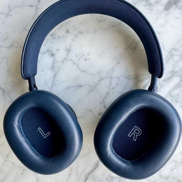 BANG & OLUFSEN Headphones Beoplay H95 - Picture 10 of 16